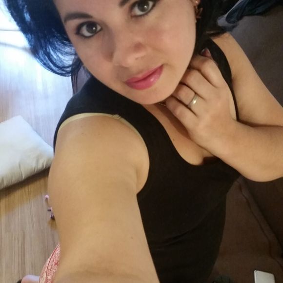 Meet your Posher, Lorena - Picture 1 of 1